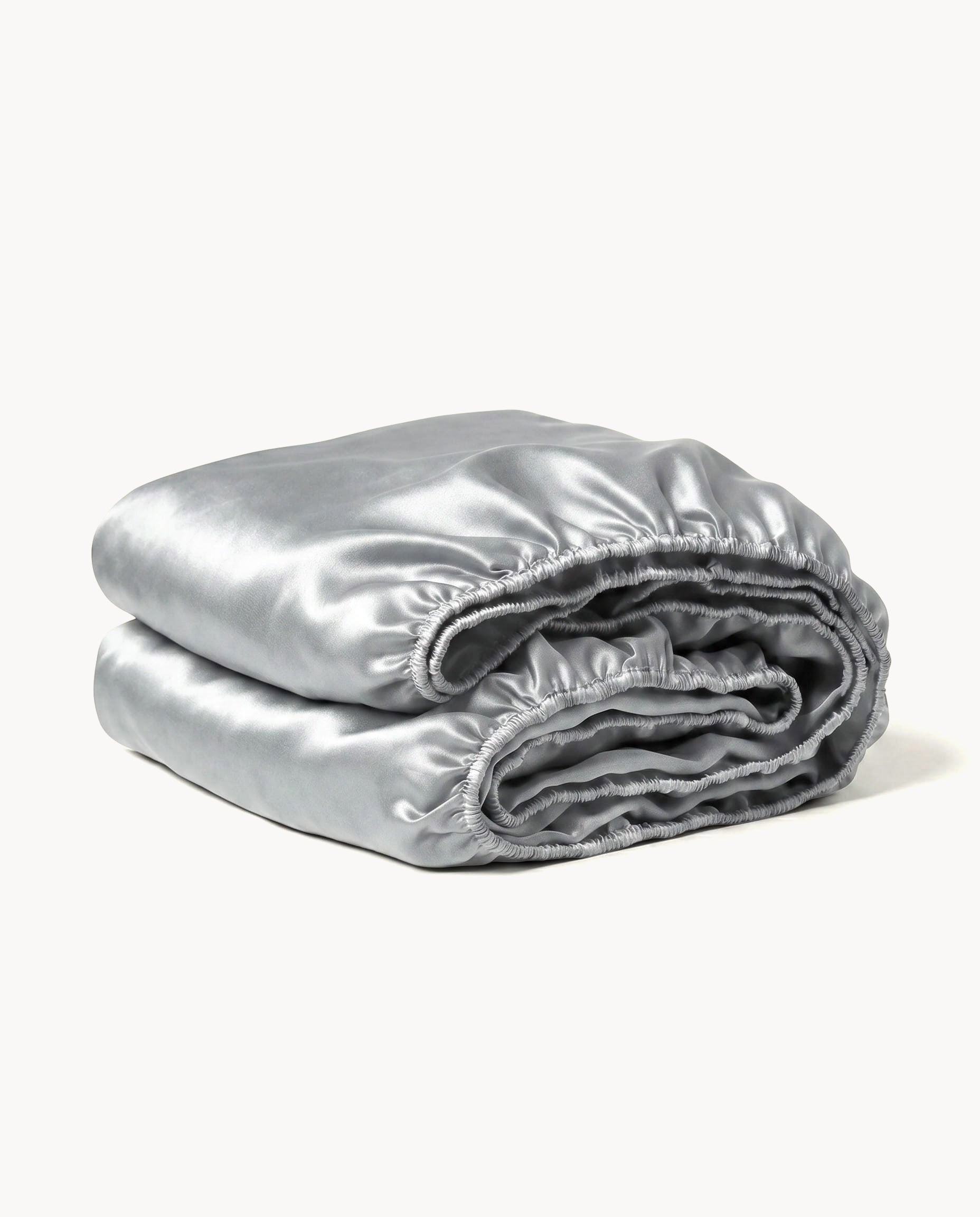 Hopeanharmaa silkkireunalakana
