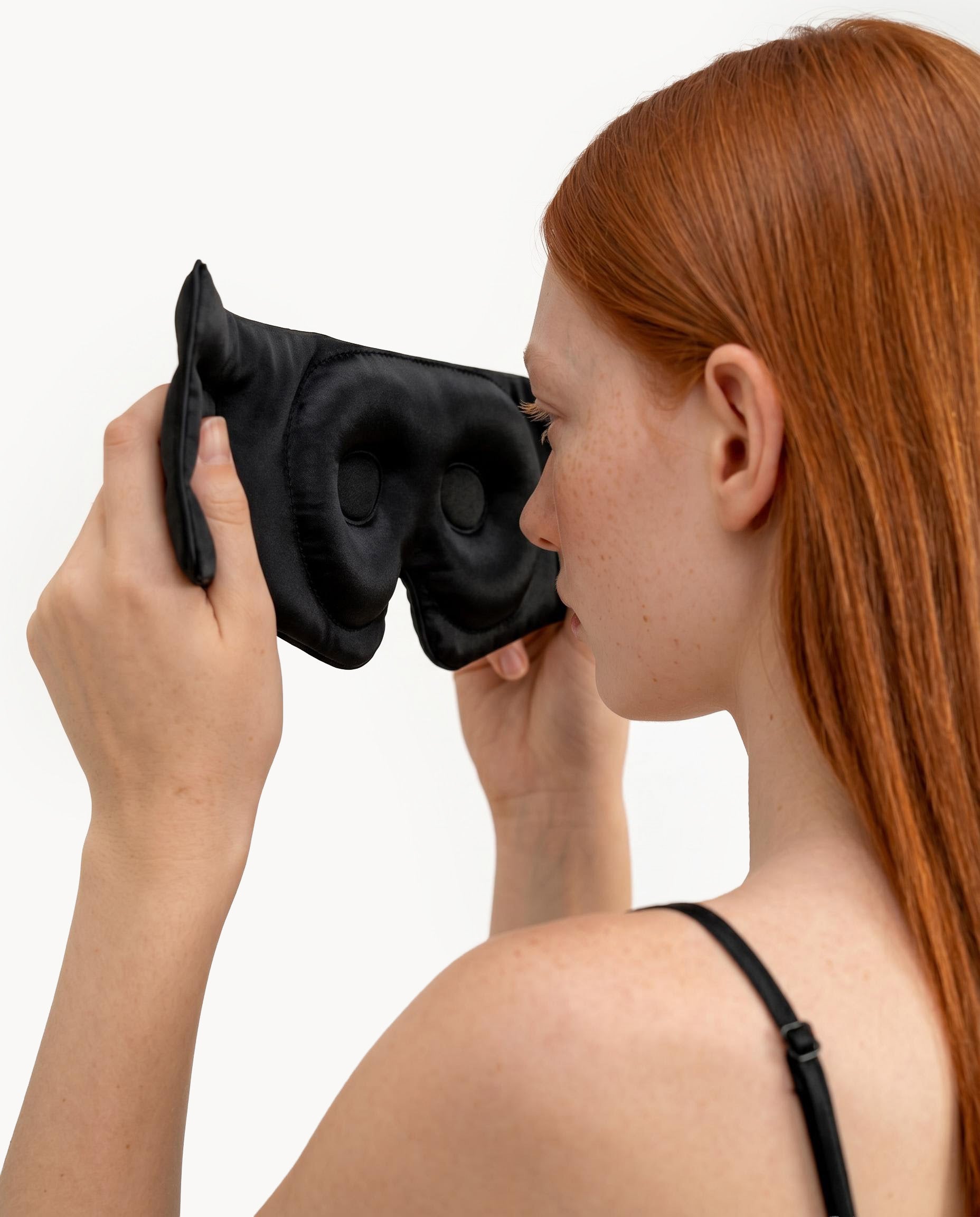 Black Contoured Silk Sleep Mask